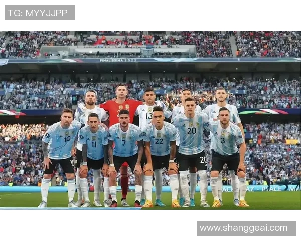 阿根廷与卡塔尔精彩对决比分揭晓赛场瞬间回顾